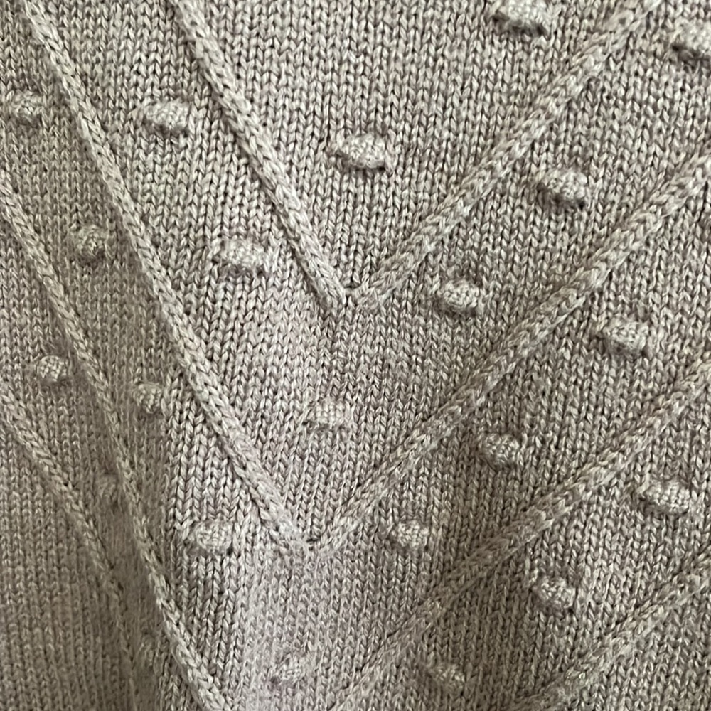 Sweater - Picture 5 of 6